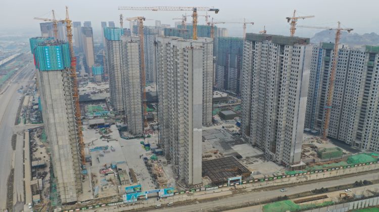 技術(shù)變革正展開 山東最高裝配式住宅建筑迎來封頂，房地產(chǎn)業(yè)迎來新紀(jì)元